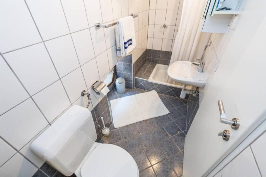 Tin 2 Appartement Vrbnik Buitenkant foto